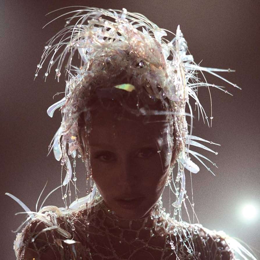 Miley Cyrus - Something Beautiful